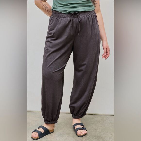 NWT!! SOLID KNOTTED JERSEY TROUSERS CURVE & PLUS From Cider, Comfy AND Sleek - Picture 4 of 15